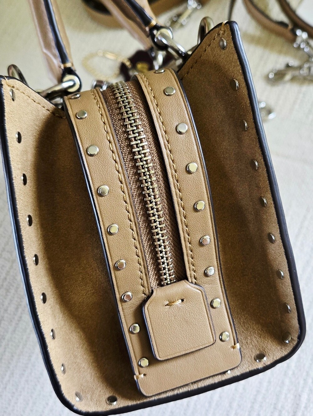 Coach Peanut Suede Rogue 26 - Picture 5 of 13